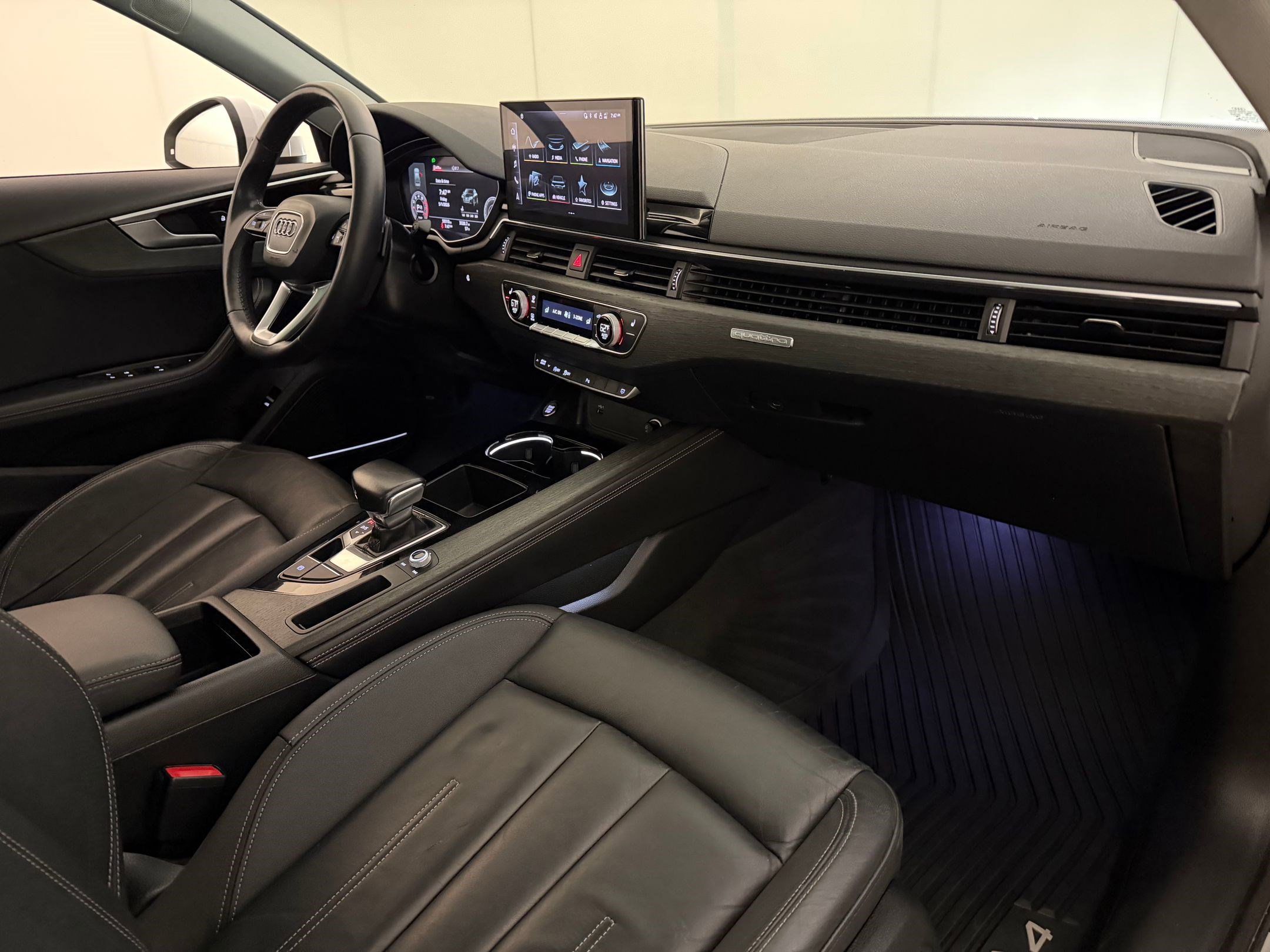 Used 2022 Audi A4 2.0T Premium Plus w/ Premium Plus Package AWD/4WD image 34