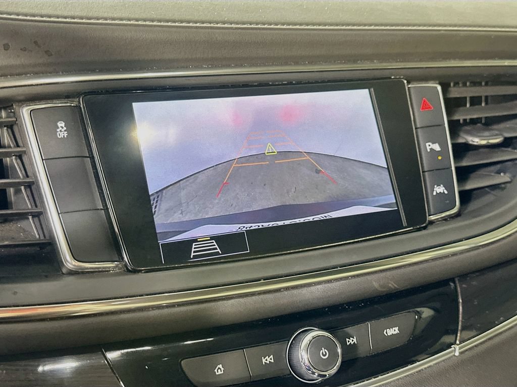 Used 2020 Buick Enclave Premium w/ Sun and Sites Package FWD image 10