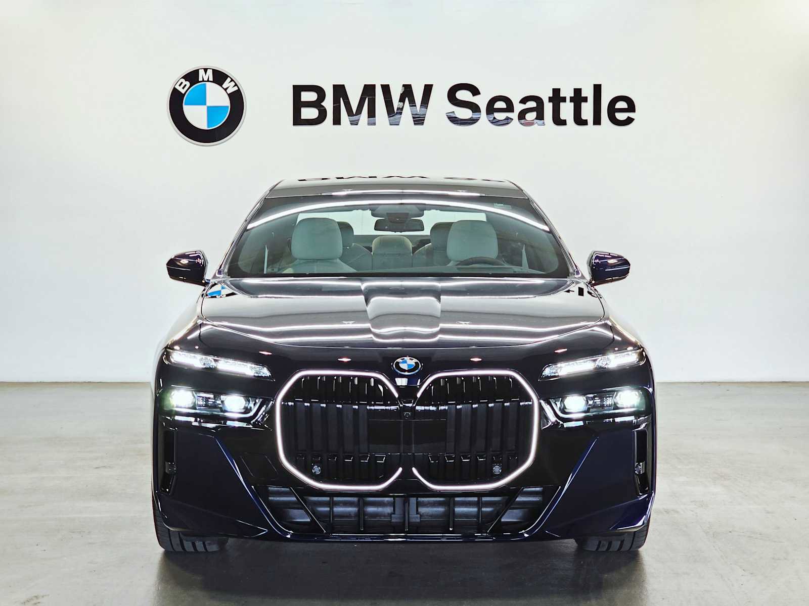 New 2025 BMW i7 xDrive60 w/ Executive Package image 6