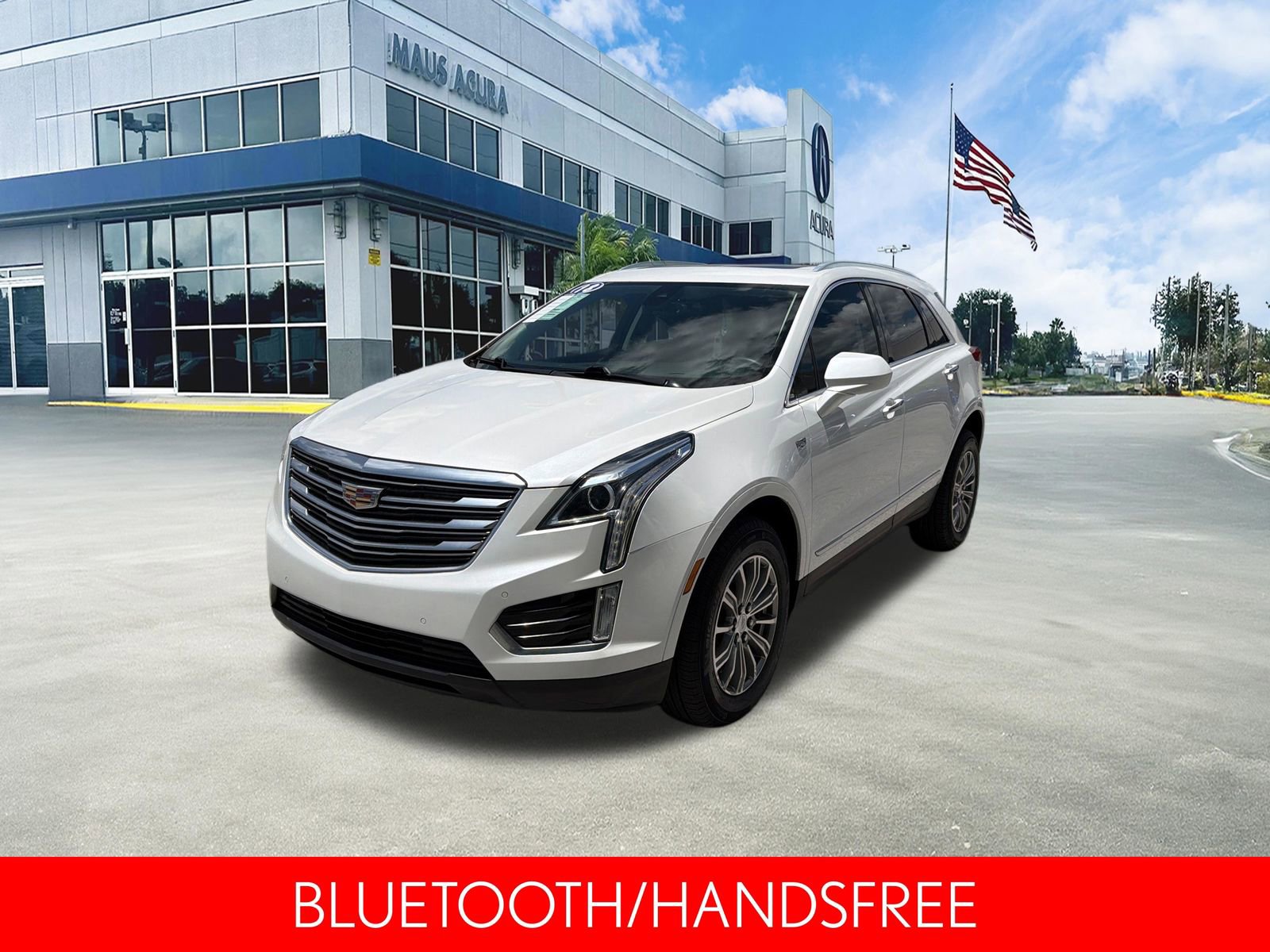 Used 2018 Cadillac XT5 Luxury w/ Driver Awareness Package FWD image 9