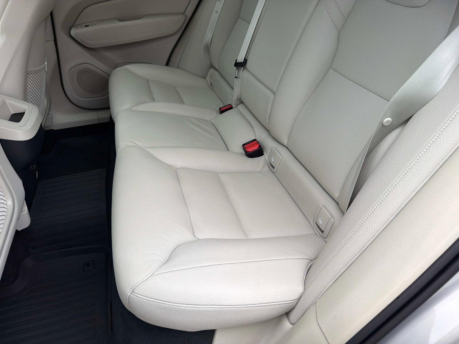 Certified 2024 Volvo XC60 B5 Core w/ Protection Package Premier AWD/4WD image 13