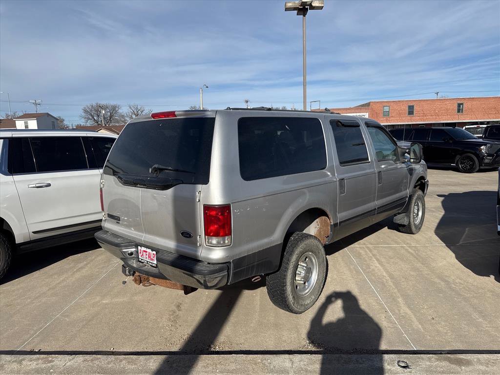 Used 2004 Ford Excursion 4WD image 3