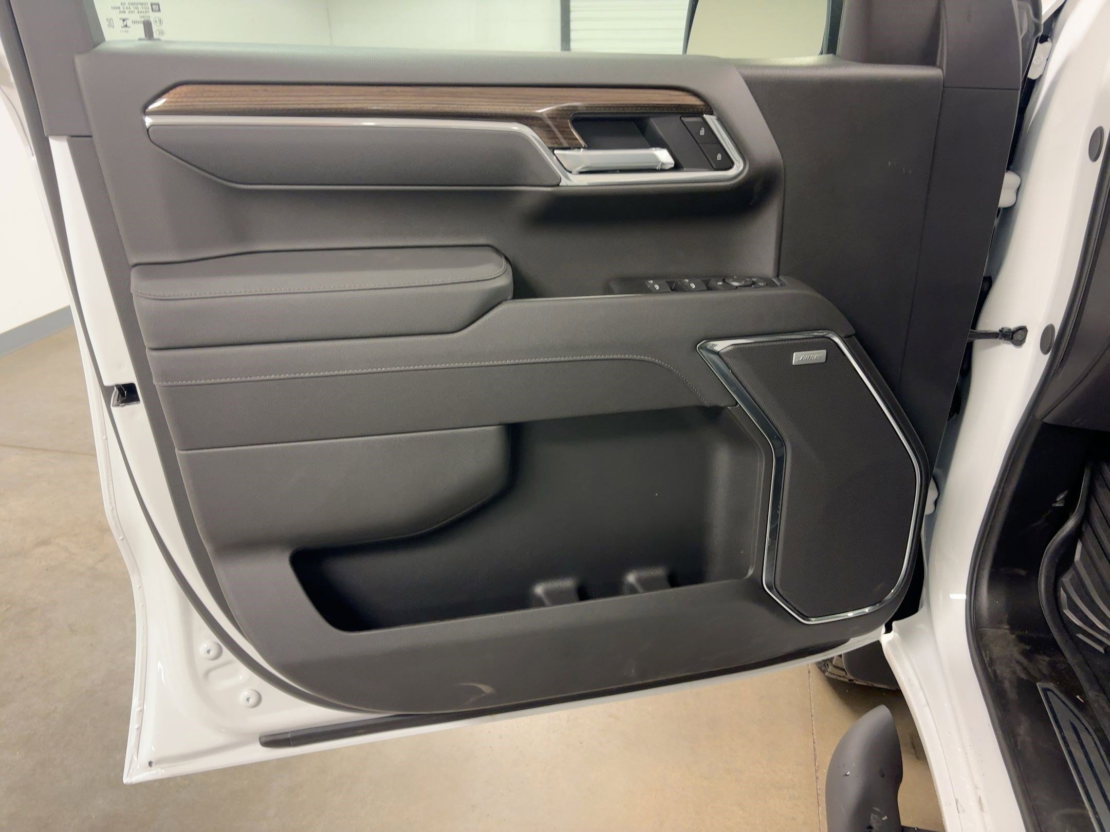 New 2026 Chevrolet Silverado 1500 LT Trail Boss w/ Safety Package image 20