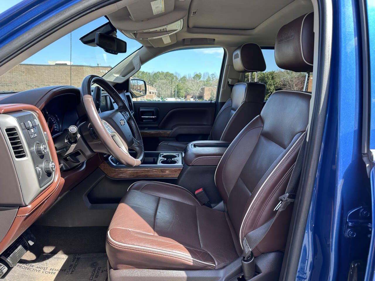 Used 2015 Chevrolet Silverado 1500 High Country w/ High Country Premium Package AWD/4WD image 10