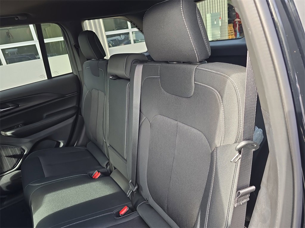 New 2025 Jeep Grand Cherokee Laredo X image 14