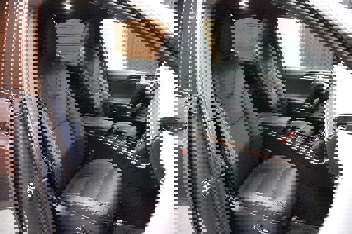 Used 2022 Tesla Model X Plaid image 38