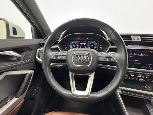 Used 2022 Audi Q3 2.0T Premium Plus w/ Premium Plus Package AWD/4WD image 22