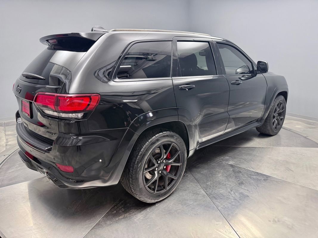 Used 2018 Jeep Grand Cherokee SRT image 5