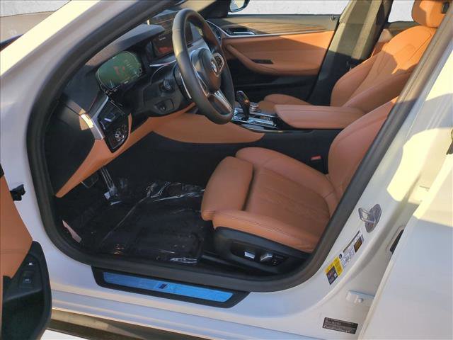 Used 2021 BMW 530e w/ M Sport Package RWD image 17
