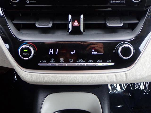 Used 2022 Toyota Corolla LE FWD image 15