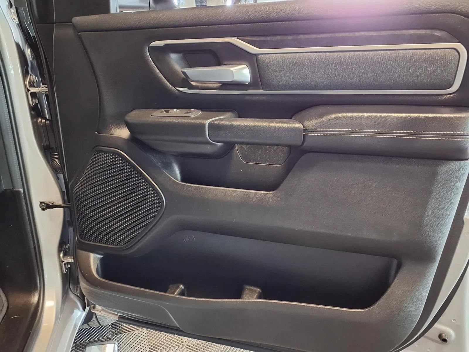 Used 2022 RAM 1500 Big Horn AWD/4WD image 13