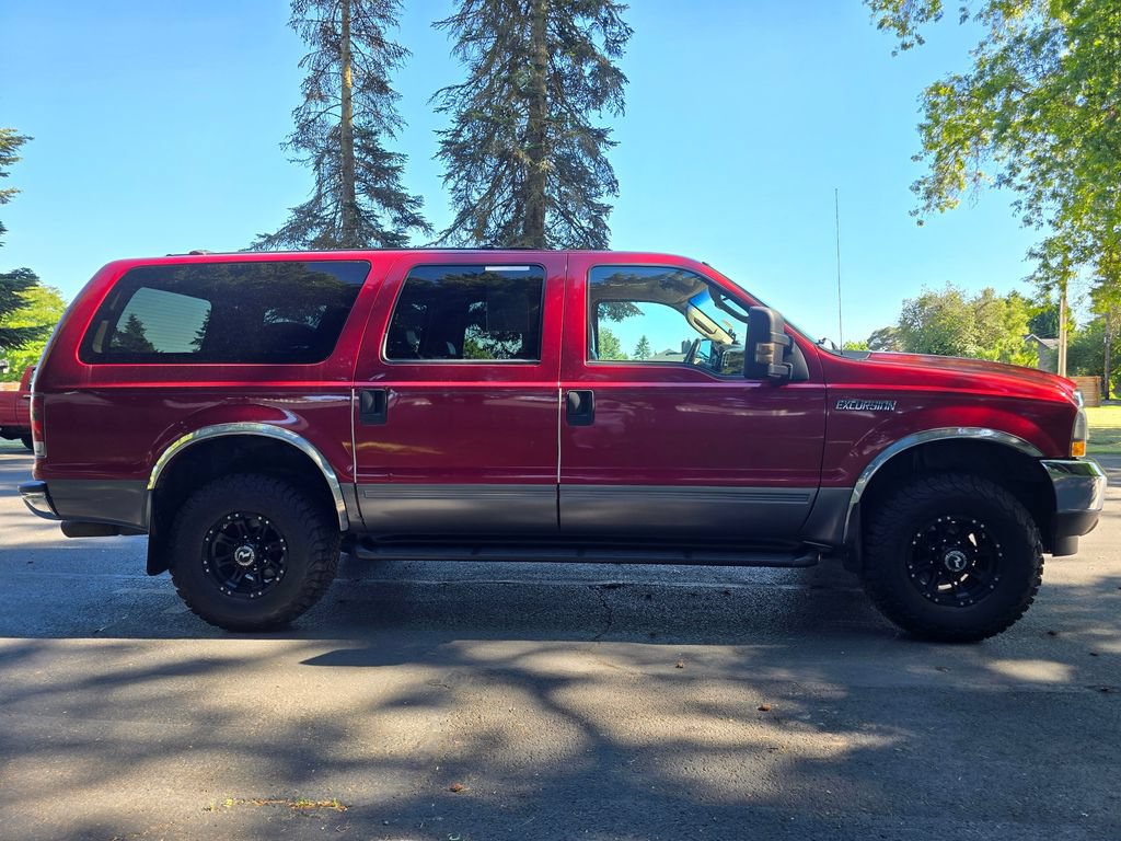 Used 2004 Ford Excursion XLT AWD/4WD image 6