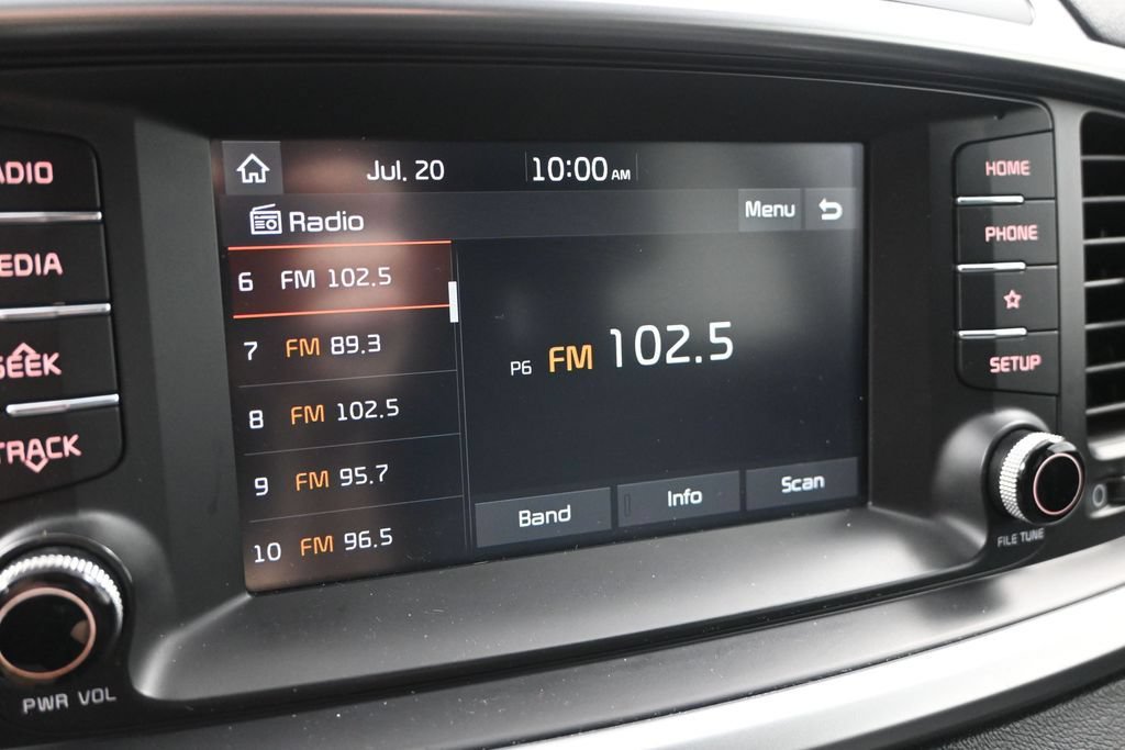 Used 2020 Kia Sorento FWD V6 image 16