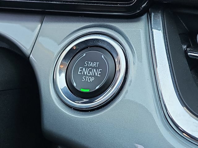 Used 2025 Chevrolet Trax LT w/ LT Convenience Package FWD image 58