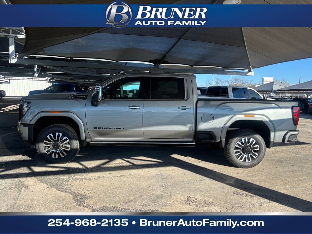 New 2026 GMC Sierra 2500 Denali Ultimate w/ LPO, Black Badging Package image 10