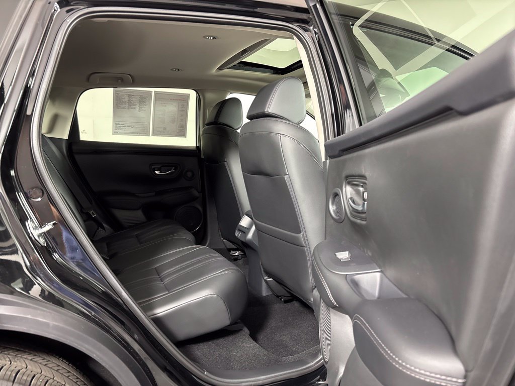 Used 2027 Honda HR-V EX-L image 10