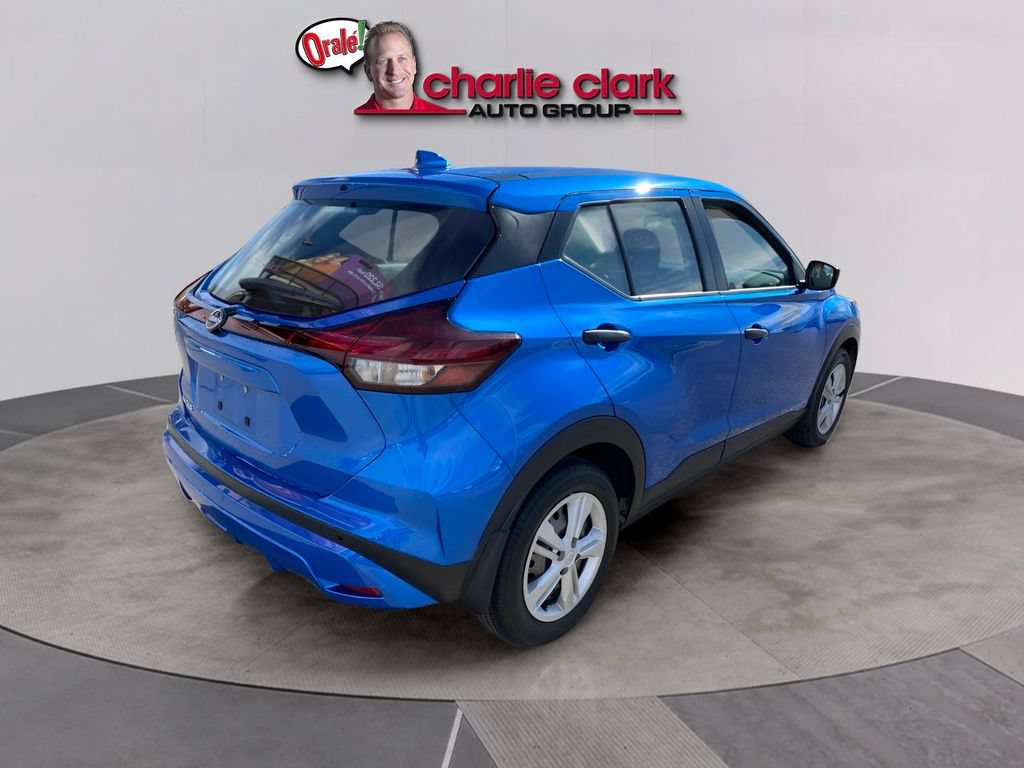 Used 2023 Nissan Kicks S FWD image 6