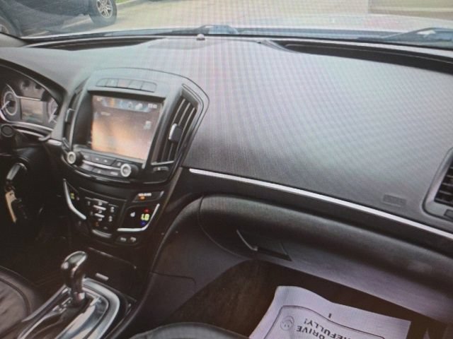 Used 2016 Buick Regal AWD image 12