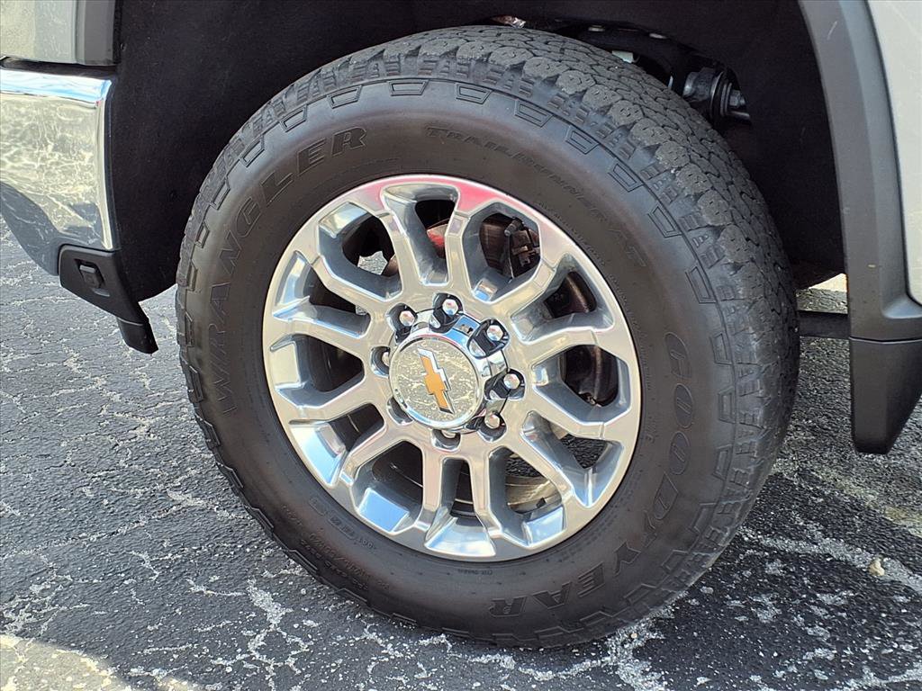 Certified 2024 Chevrolet Silverado 2500 LTZ w/ LTZ Premium Package image 29