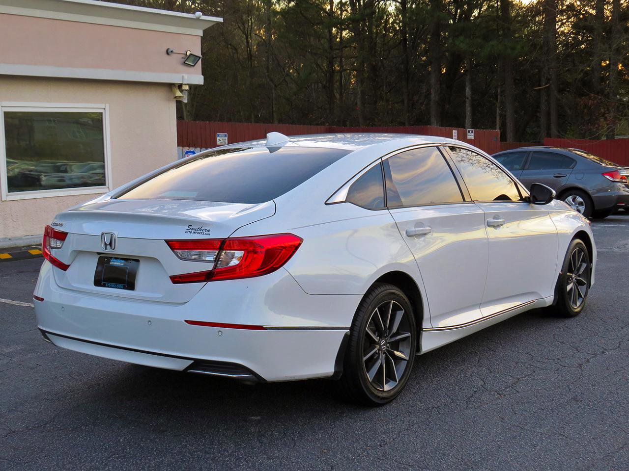 Used 2022 Honda Accord EX-L image 7