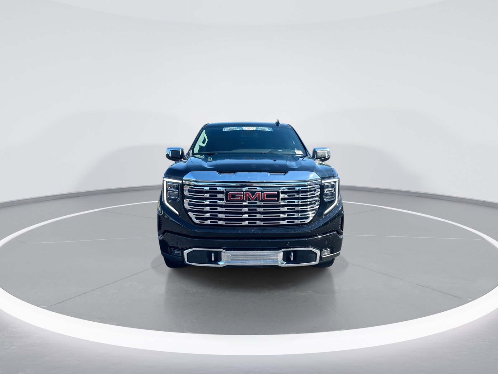 Used 2023 GMC Sierra 1500 Denali AWD/4WD image 3