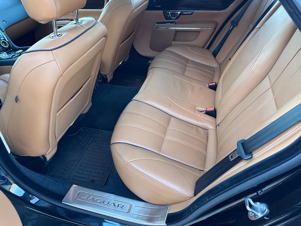 Used 2015 Jaguar XJ L Portfolio image 31