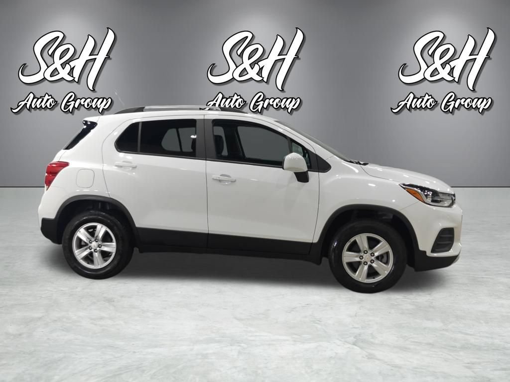 Used 2022 Chevrolet Trax LT w/ Driver Confidence Package AWD/4WD image 18