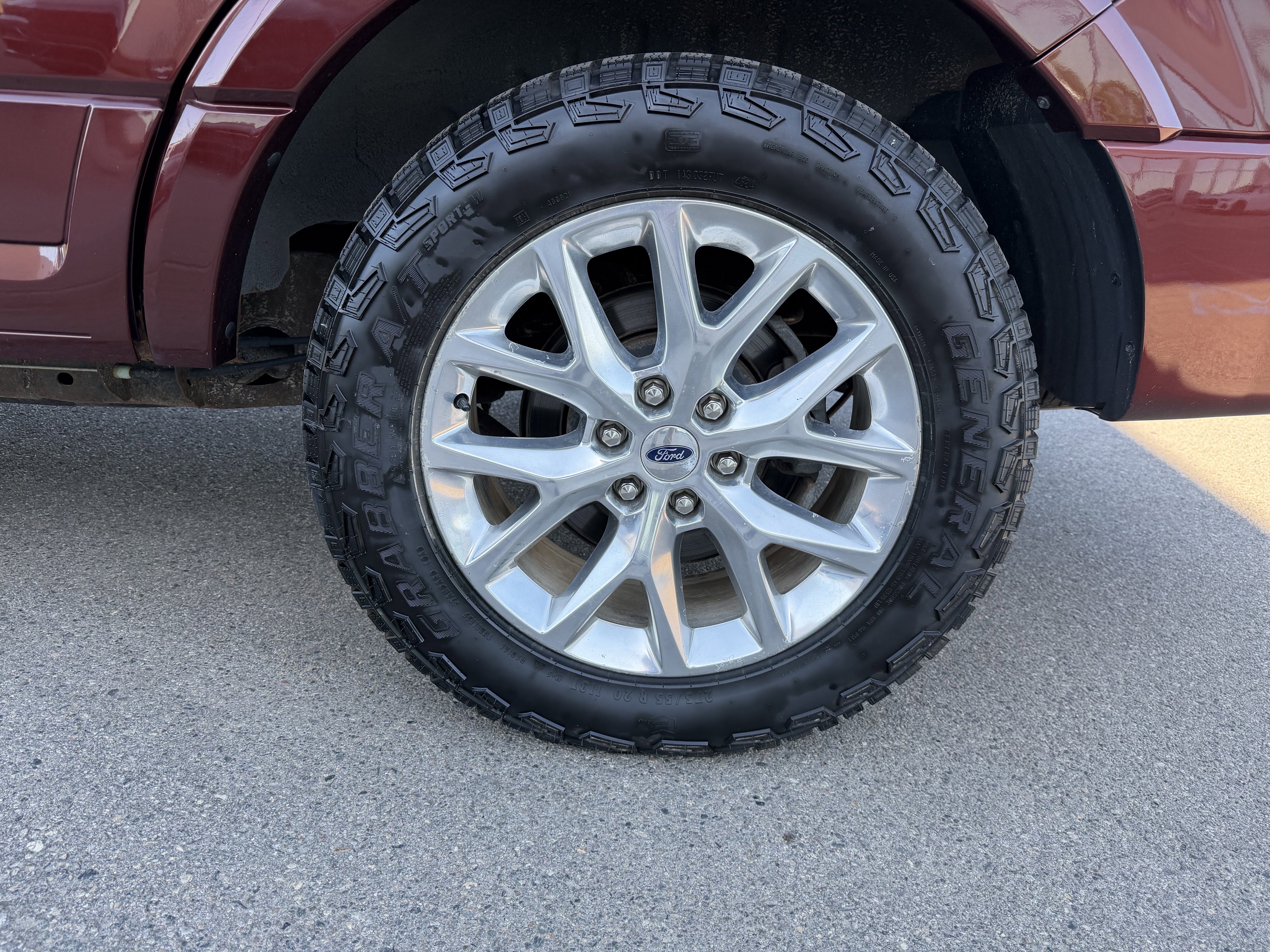 Used 2017 Ford Expedition Limited w/ Equipment Group 301A AWD/4WD image 20