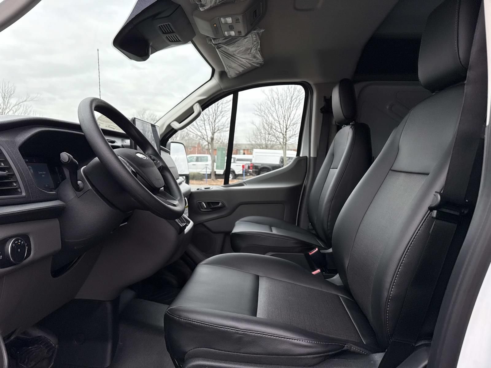 New 2026 Ford Transit 250 Low Roof w/ Load Area Protection Package RWD image 10