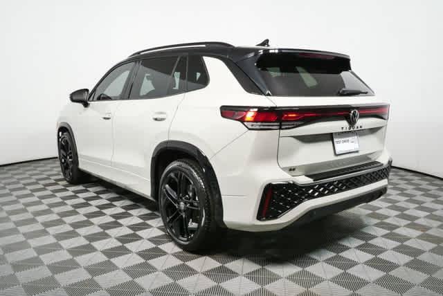 New 2026 Volkswagen Tiguan SE R-Line FWD image 31