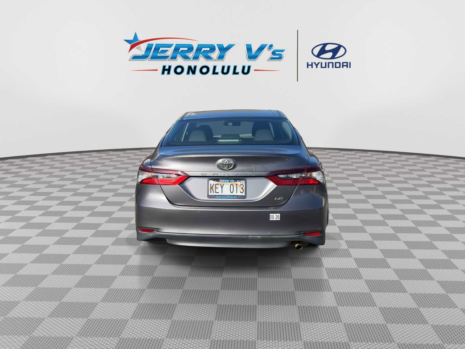 Used 2023 Toyota Camry LE image 7