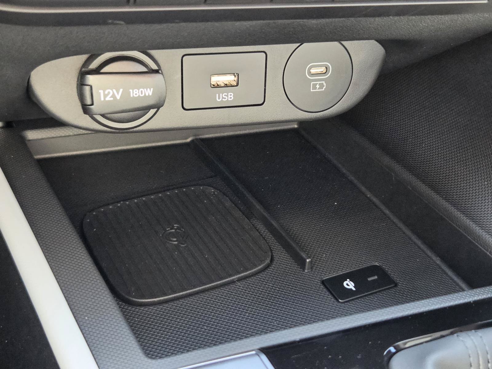 New 2026 Hyundai Elantra SEL Sport FWD image 19