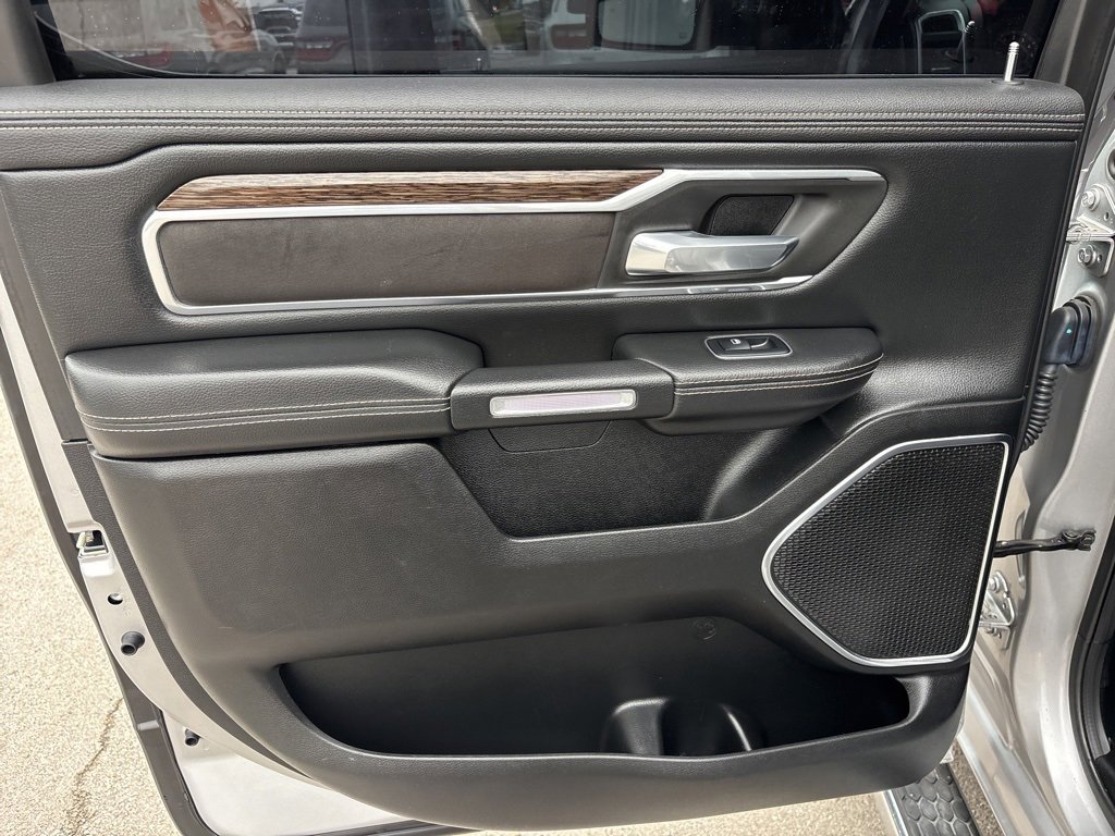 Used 2019 RAM 1500 Laramie image 34