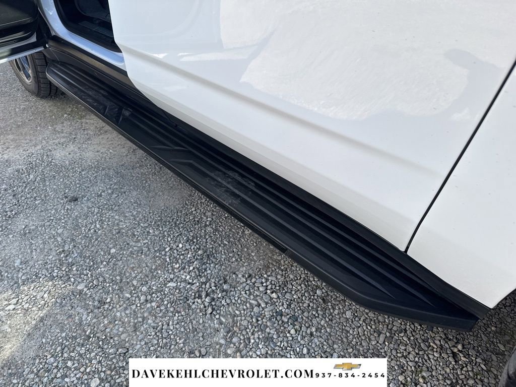 Used 2023 Chevrolet Suburban RST w/ Luxury Package image 19