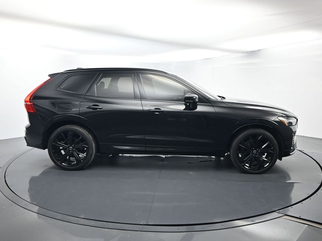 Used 2024 Volvo XC60 B5 Ultimate w/ Protection Package Premier AWD/4WD image 16