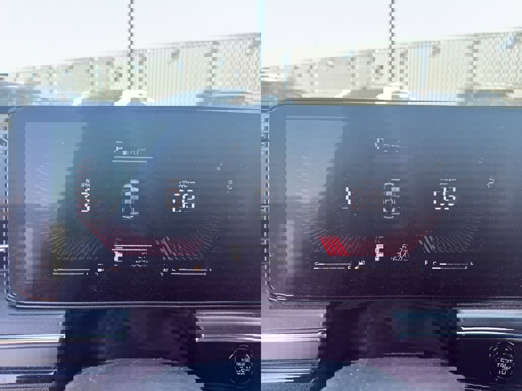 Used 2025 Kia K5 GT-Line w/ GT-Line Premium Package image 17