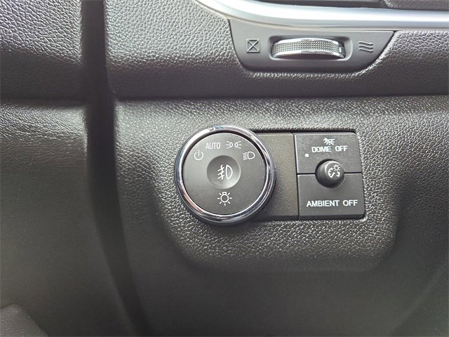 Used 2017 Chevrolet Traverse LT w/ Style and Technology Package image 19