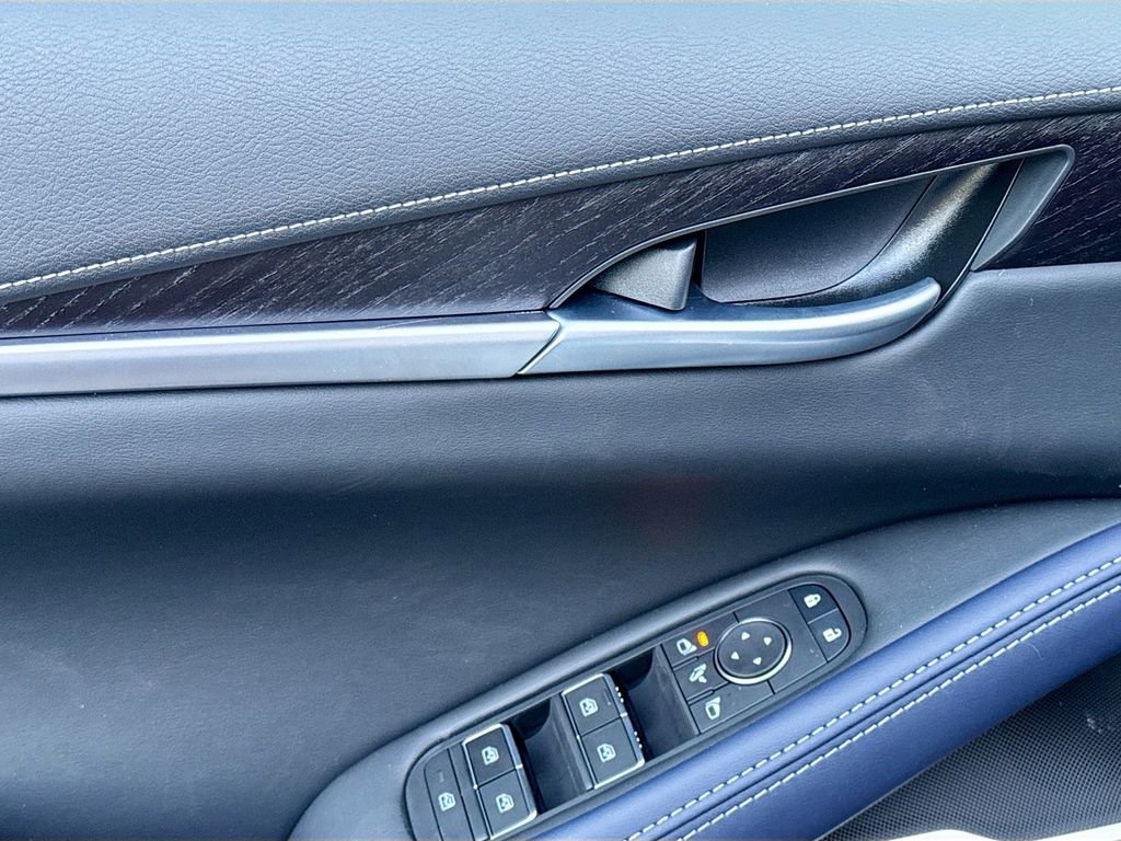 Used 2026 INFINITI QX60 Sport w/ Dark Cargo Package image 19