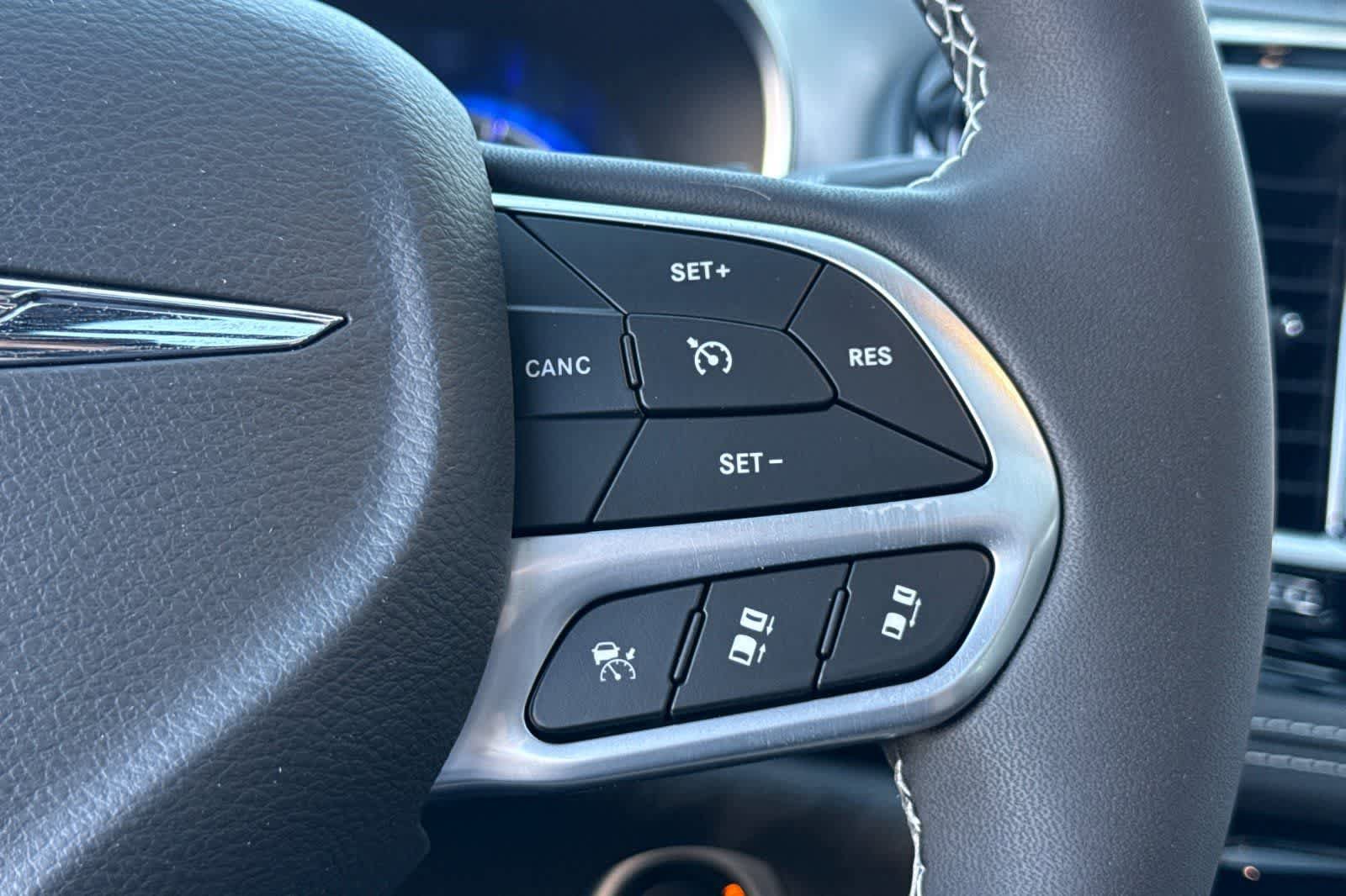 New 2026 Chrysler Pacifica Limited AWD/4WD image 28
