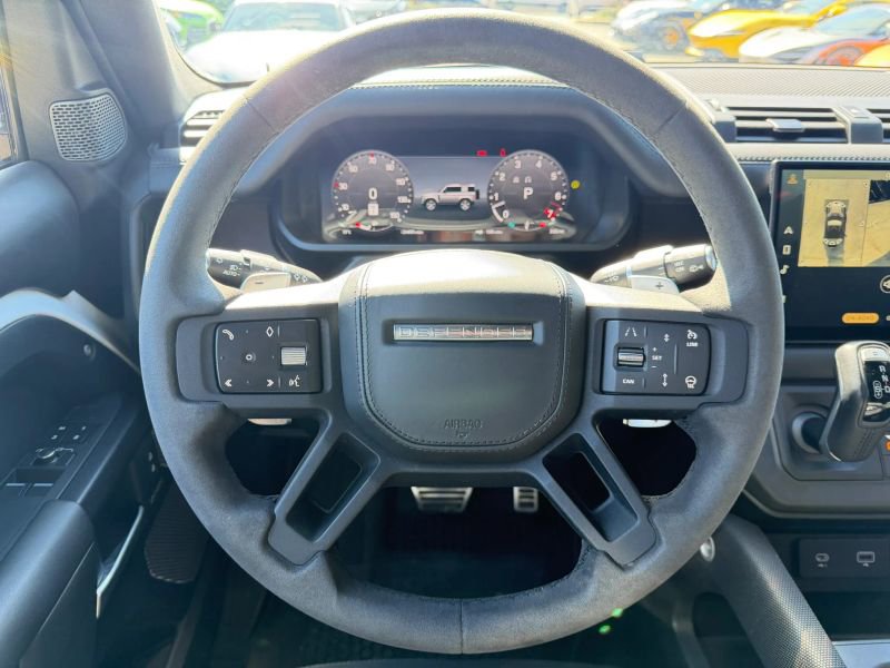 Used 2023 Land Rover Defender 90 V8 image 20