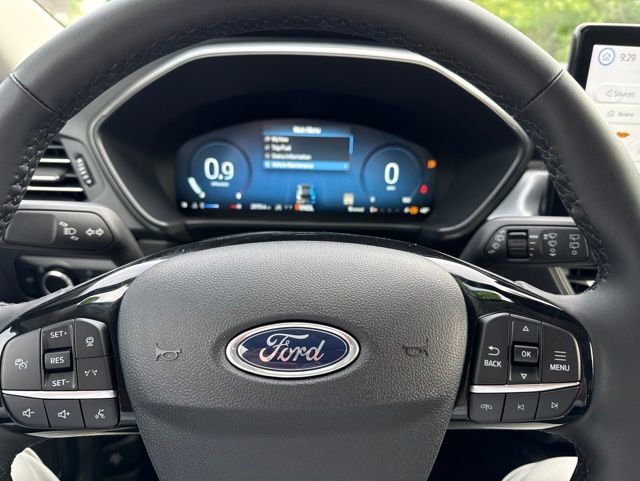 Used 2023 Ford Escape Active w/ Tech Pack #2 AWD/4WD image 11