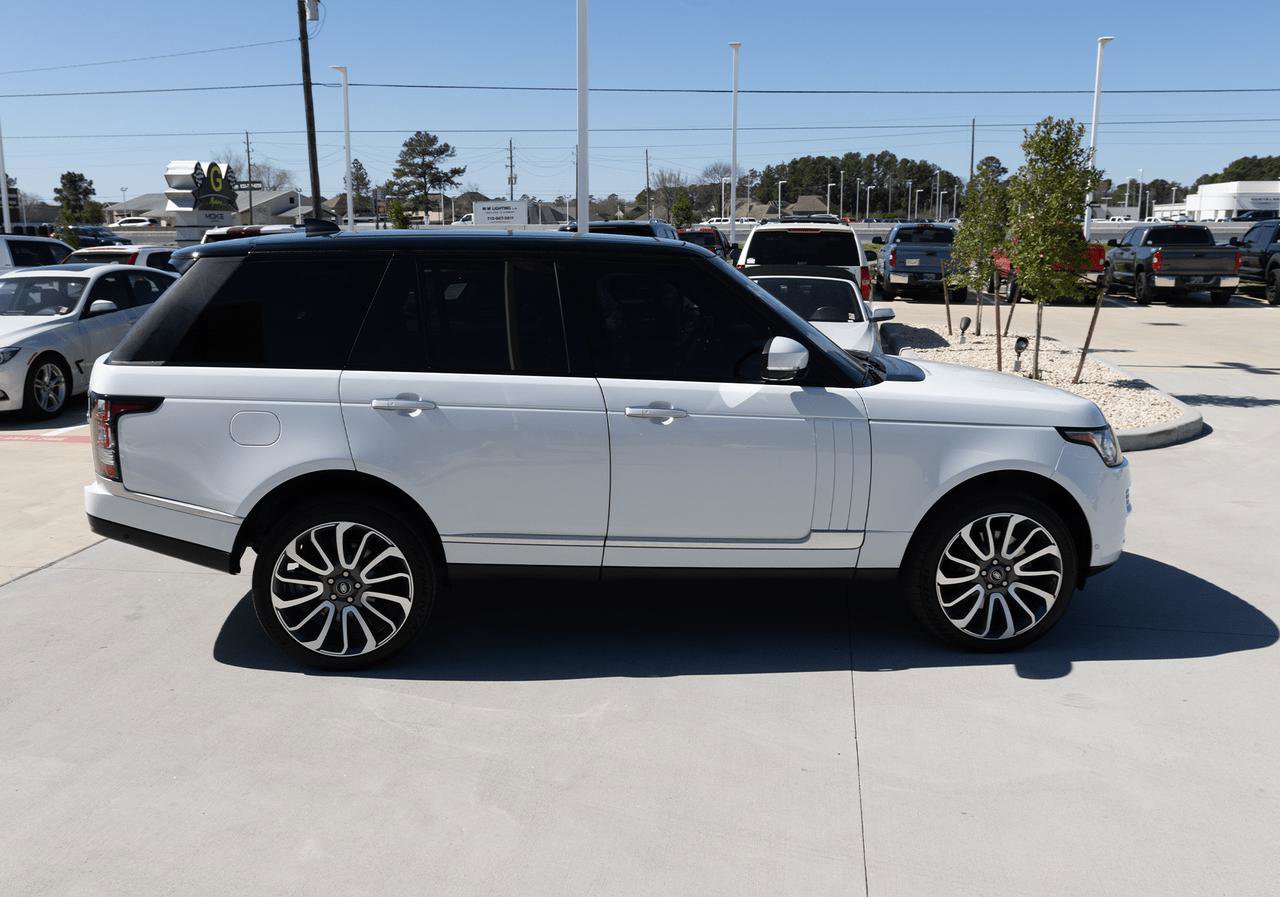 Used 2017 Land Rover Range Rover Autobiography image 6