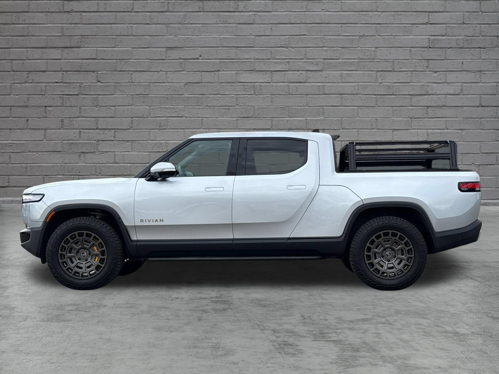 Used 2022 Rivian R1T Launch Edition AWD/4WD image 6