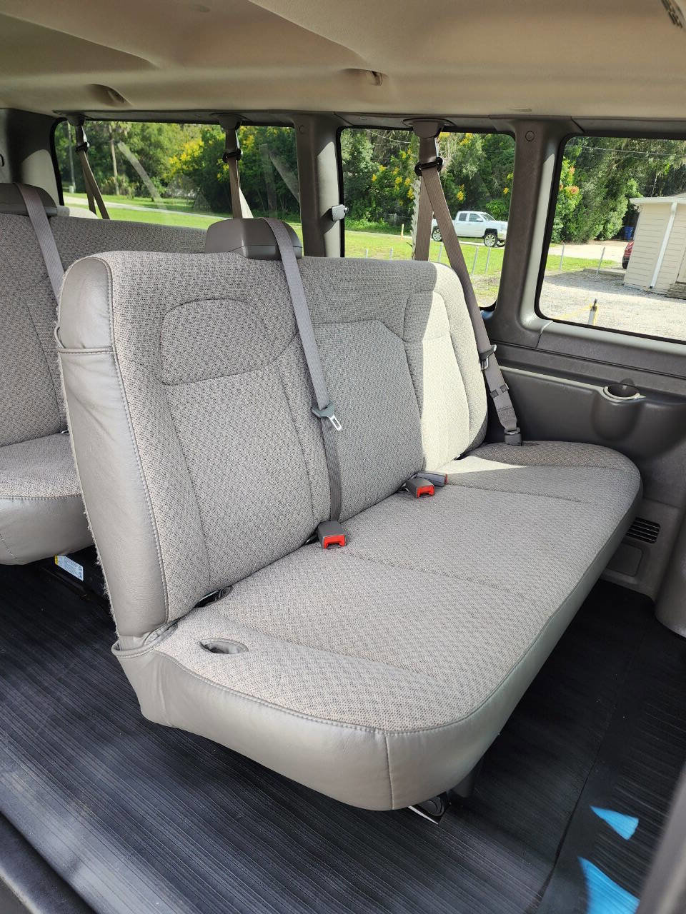 Used 2014 Chevrolet Express 3500 LS image 33