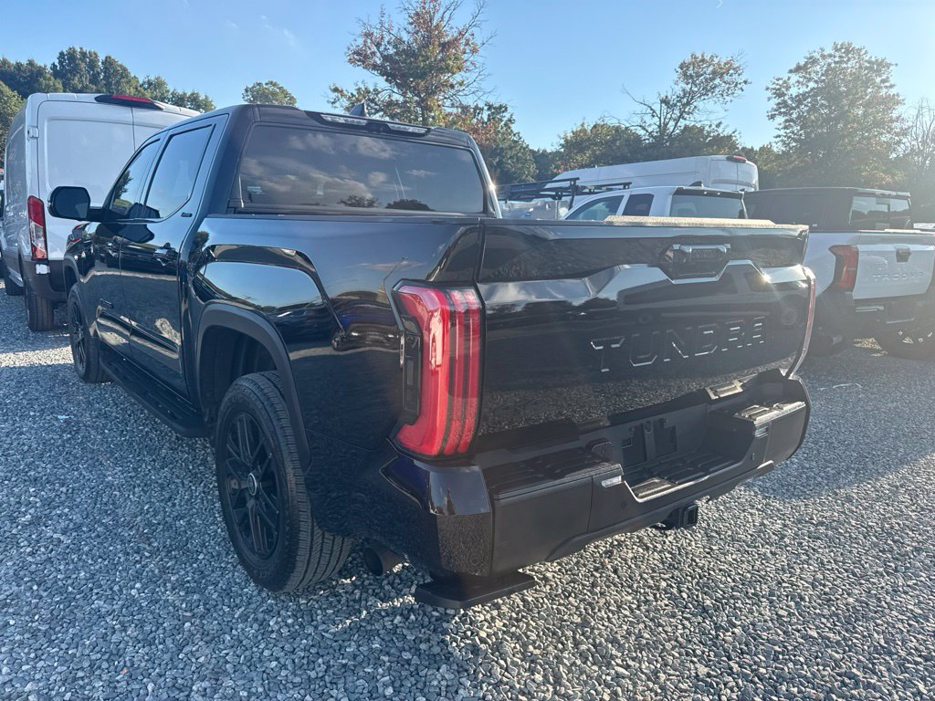 Used 2024 Toyota Tundra Limited AWD/4WD image 5