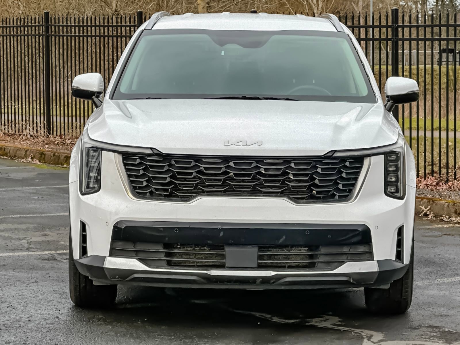 Used 2024 Kia Sorento S image 8