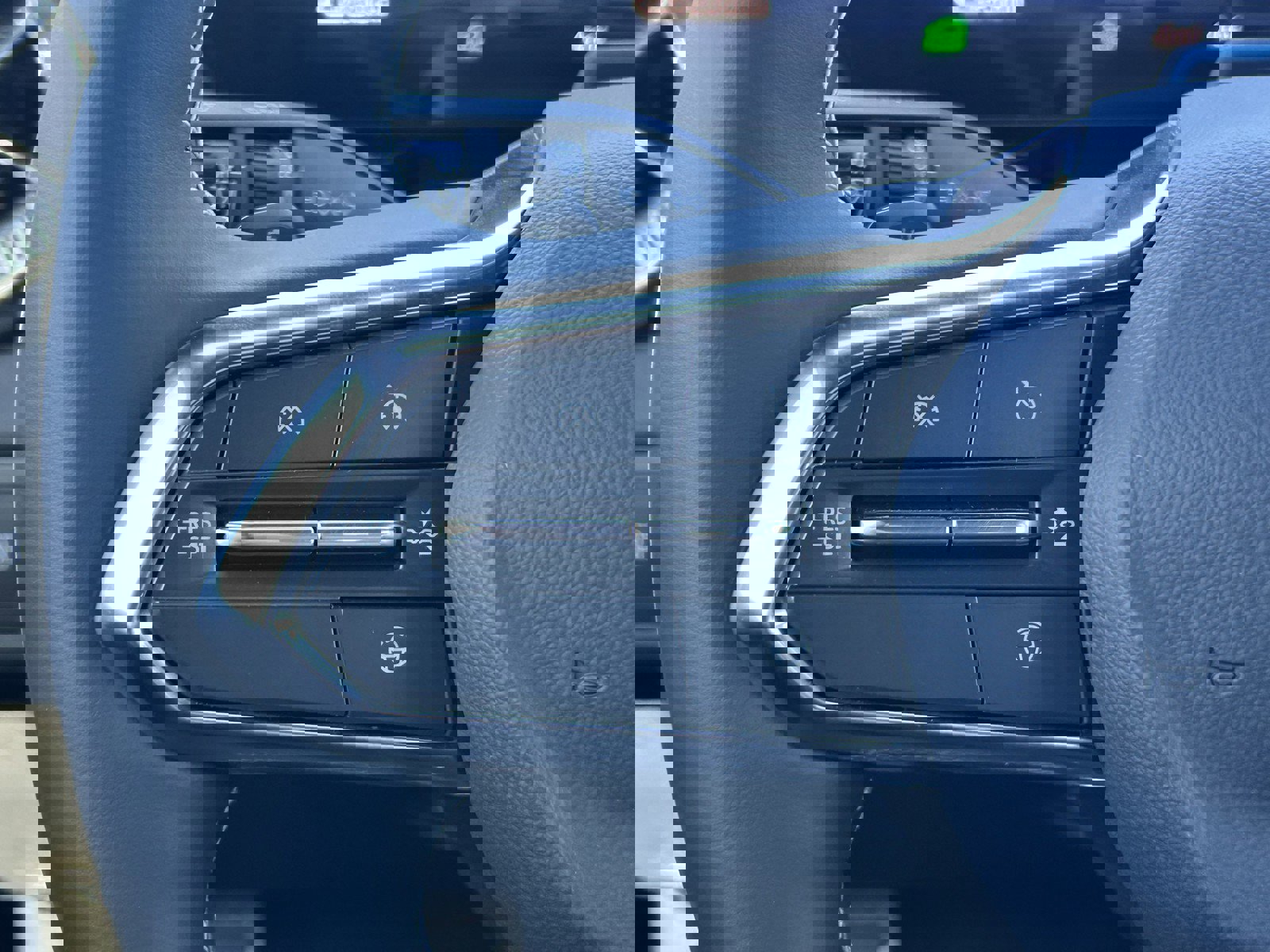 New 2026 Chevrolet Blazer EV LT w/ Super Cruise Package image 21