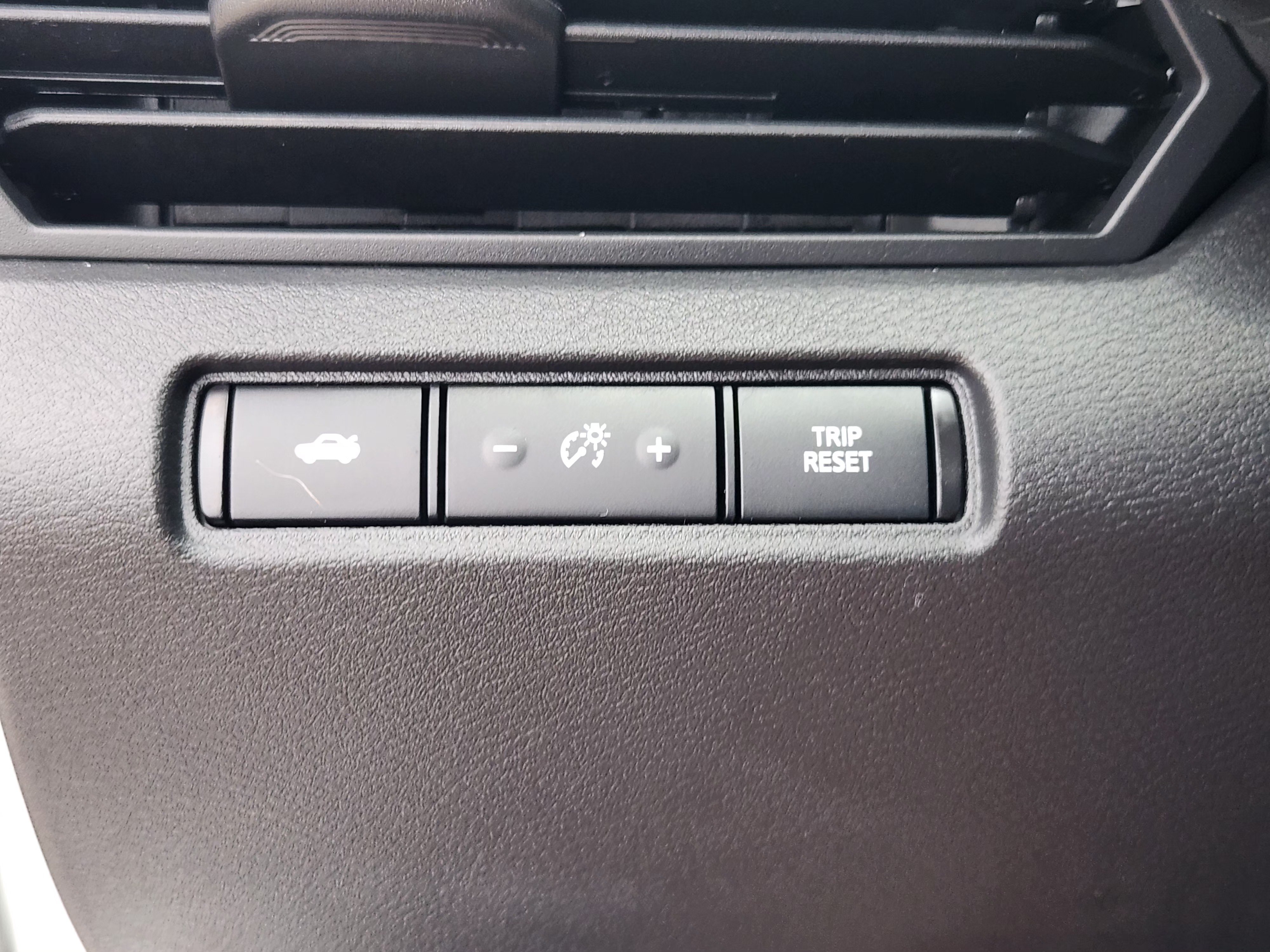 Used 2024 Nissan Altima 2.5 SR FWD image 23