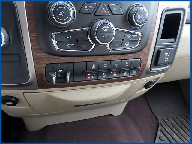Used 2014 RAM 2500 Laramie w/ Cold Weather Group image 15