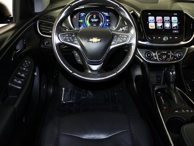 Used 2018 Chevrolet Volt Premier w/ Driver Confidence Package image 3